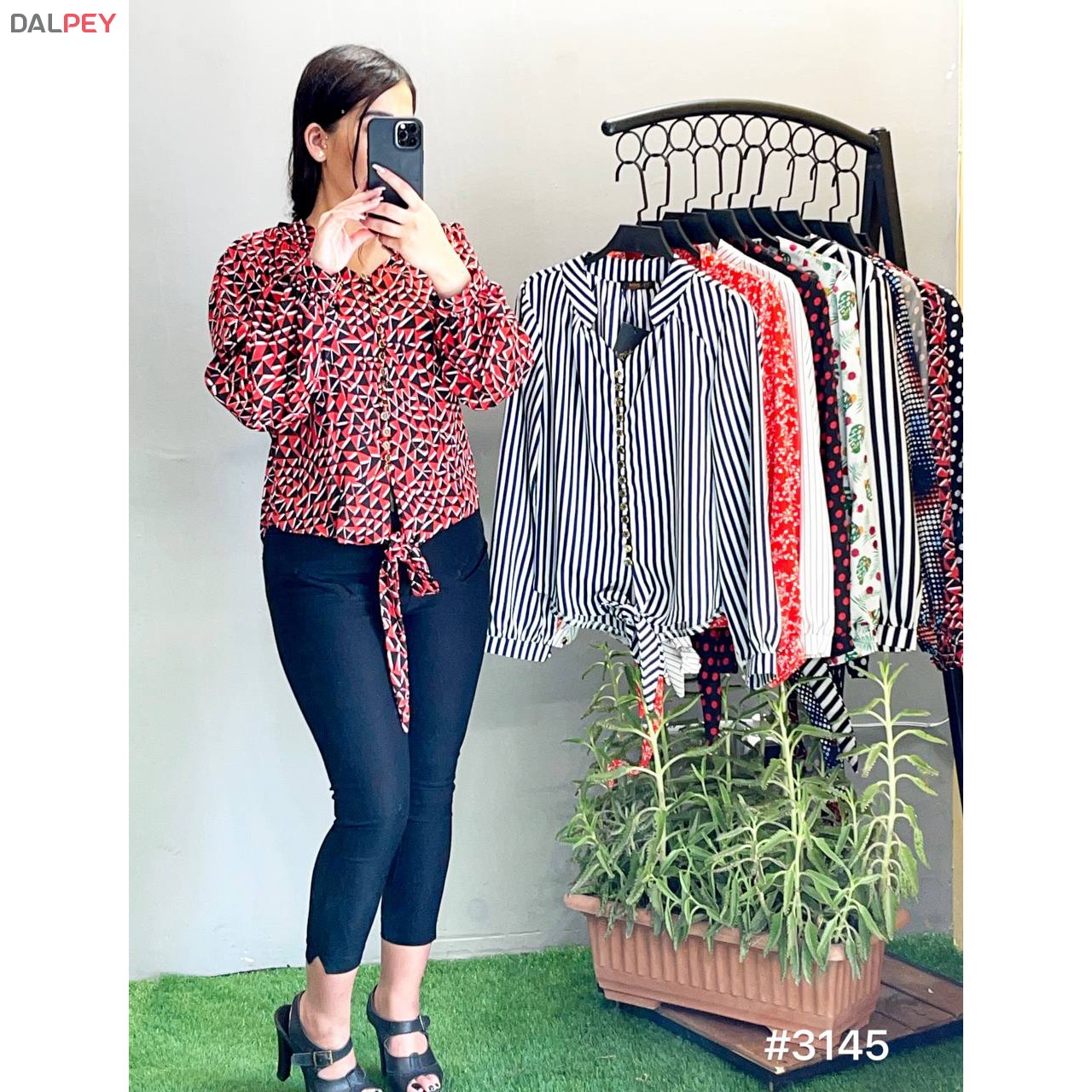 شومیز اسو محصول تولیدی سیدا در انواع طرح، رنگ و سایز