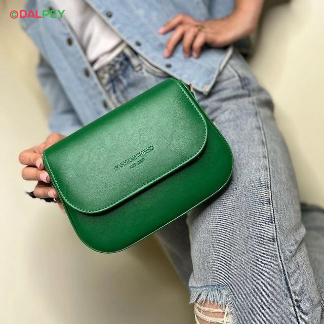 کیف چرم دخترانه گیلدا | فروشگاه اینترنتی دالپی