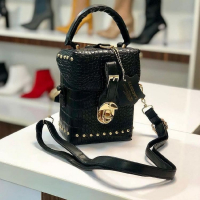 مشخصات، قیمت و خرید کیف چرم لاگوست